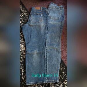 2 Pair Judy Blue Medium Wash Straight Leg Jeans
